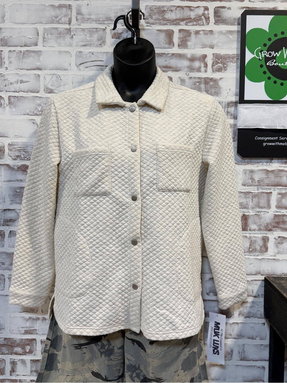 Muk luk Quilted Cream Button-Front Jacket and thermal top Small